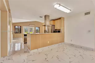 6320 Plymouth Ln, Davie, FL 33331 - Photo 10