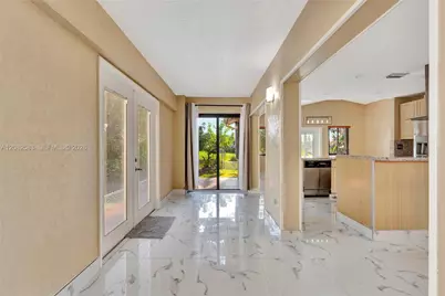 6320 Plymouth Ln, Davie, FL 33331 - Photo 14