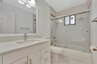 6320 Plymouth Ln, Davie, FL 33331 - Photo 36