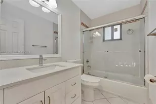 6320 Plymouth Ln, Davie, FL 33331 - Photo 36