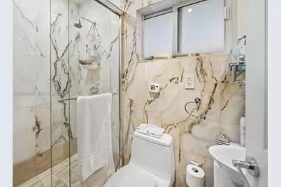 9448 NW 54th Doral Cir Ln, Doral, FL 33178 - Photo 32
