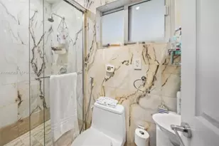 9448 NW 54th Doral Cir Ln, Doral, FL 33178 - Photo 32