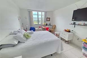 2841 NE 163rd St, North Miami Beach, FL 33160 - Photo 20