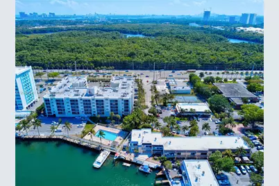 2807 NE 164th St #2, North Miami Beach, FL 33160 - Photo 64
