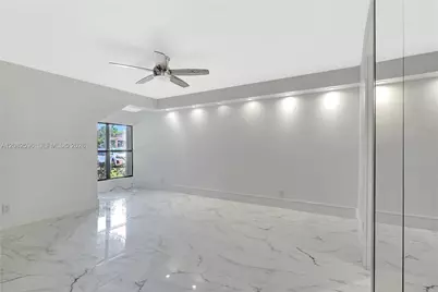 2807 NE 164th St #2, North Miami Beach, FL 33160 - Photo 28