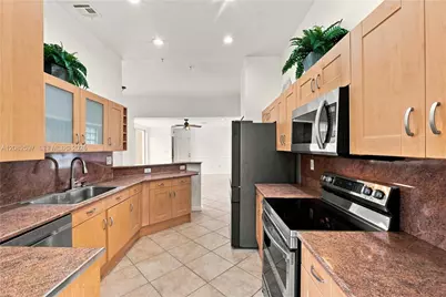 12103 NW 47th Mnr, Coral Springs, FL 33076 - Photo 24