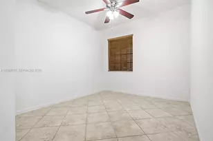 2890 Kinsington Cir, Weston, FL 33332 - Photo 24