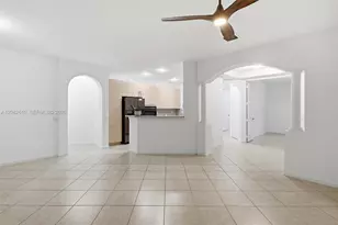 2890 Kinsington Cir, Weston, FL 33332 - Photo 10