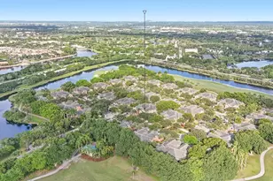 2890 Kinsington Cir, Weston, FL 33332 - Photo 32