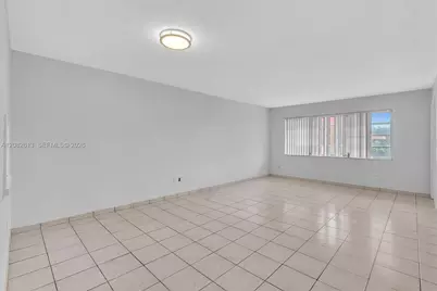 1540 NE 191st St #320, Miami, FL 33179 - Photo 8