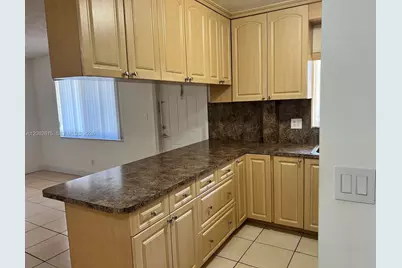 7910 Taft St #201, Pembroke Pines, FL 33024 - Photo 6