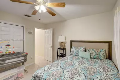 412 SW Sansom Ln, Port Saint Lucie, FL 34953 - Photo 34