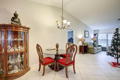 412 SW Sansom Ln, Port Saint Lucie, FL 34953 - Photo 12