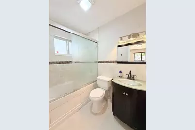 2233 SW 16th St, Miami, FL 33145 - Photo 14