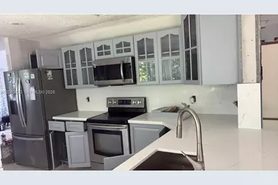 10151 SW 9th Ln #10151, Pembroke Pines, FL 33025 - Photo 2