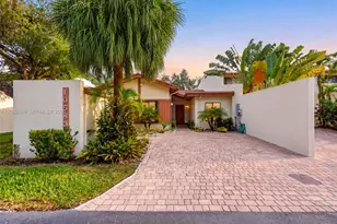 10583 SW 77th Terrace, Miami, FL 33173 - Photo 1