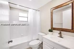 4841 NW 9th Dr, Plantation, FL 33317 - Photo 4