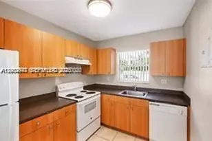 4841 NW 9th Dr, Plantation, FL 33317 - Photo 2