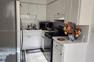 6409 Franklin St, Hollywood, FL 33024 - Photo 8
