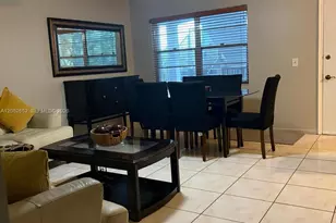 1401 SW 135th Terrace, Pembroke Pines, FL 33027 - Photo 4