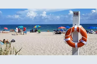 4627 Bougainvilla Dr #2E, Lauderdale by the Sea, FL 33308 - Photo 2