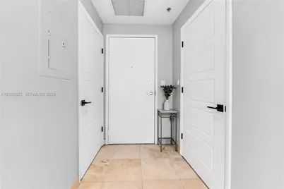 6515 E Collins Ave #1504, Miami Beach, FL 33141 - Photo 12