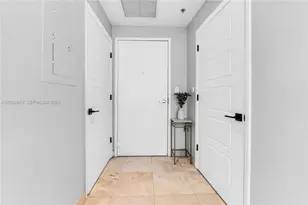 6515 E Collins Ave, Miami Beach, FL 33141 - Photo 12