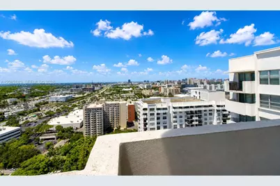 2750 NE 183rd St #PH05, Aventura, FL 33160 - Photo 18