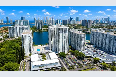 2750 NE 183rd St #PH05, Aventura, FL 33160 - Photo 20