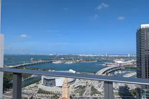 121 NE 5th St, Miami, FL 33132 - Photo 16