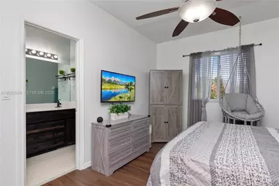 5741 Isles Cir, Tamarac, FL 33321 - Photo 20