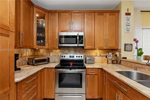 5741 Isles Cir, Tamarac, FL 33321 - Photo 4