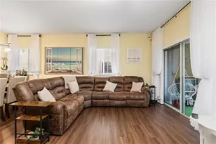 5741 Isles Cir, Tamarac, FL 33321 - Photo 10