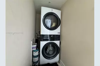 92 SW 3rd St #3811, Miami, FL 33130 - Photo 12