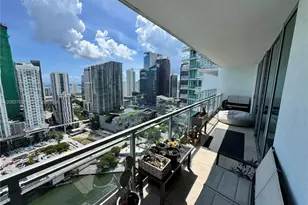 92 SW 3rd St, Miami, FL 33130 - Photo 10