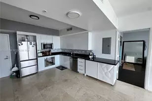92 SW 3rd St, Miami, FL 33130 - Photo 4