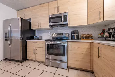 4524 SW 54th St #501-W, Dania Beach, FL 33314 - Photo 14