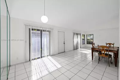 7425 SW 13th St, North Lauderdale, FL 33068 - Photo 8