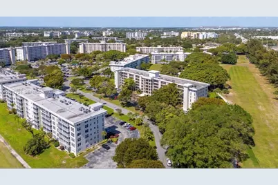 3000 S Course Dr #304, Pompano Beach, FL 33069 - Photo 2