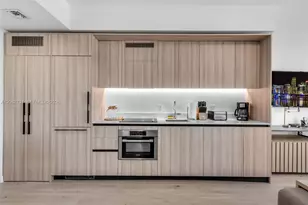225 N Miami Ave, Miami, FL 33128 - Photo 8