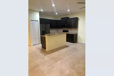 242 SW 7th Ct #242, Pompano Beach, FL 33060 - Photo 16