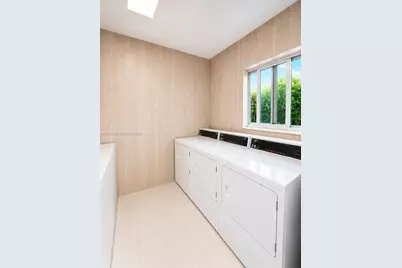 1027 94th St #4, Bay Harbor Islands, FL 33154 - Photo 16