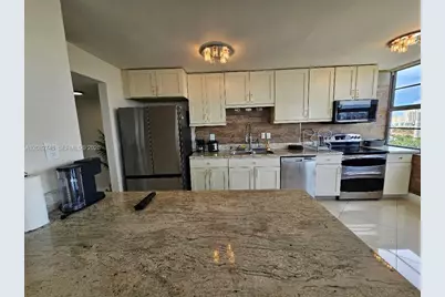 18041 Biscayne Blvd #1805, Aventura, FL 33160 - Photo 10