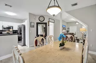 220 Riverwalk Cir, Sunrise, FL 33326 - Photo 12