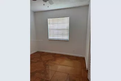 717 SW 79th Ave, North Lauderdale, FL 33068 - Photo 14