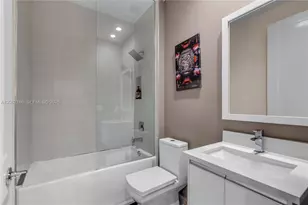 10545 NW 63rd Terrace, Doral, FL 33178 - Photo 18