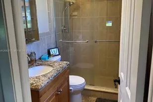 445 Lakeview Dr, Weston, FL 33326 - Photo 28