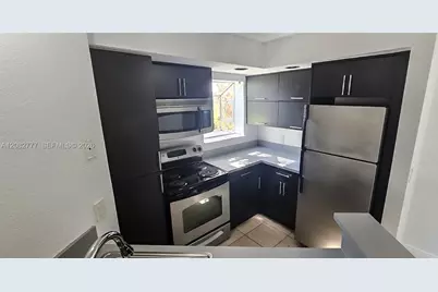 3380 N Pinewalk Dr N #1111, Margate, FL 33063 - Photo 2