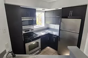 3380 N Pinewalk Dr N, Margate, FL 33063 - Photo 2