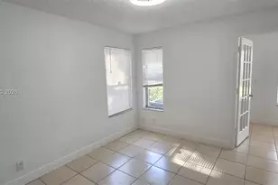 3380 N Pinewalk Dr N, Margate, FL 33063 - Photo 10